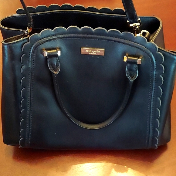 Kate Spade purse - Picture 1 of 9